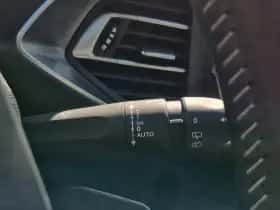 Peugeot 308 (2019) thumbnail 25