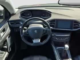 Peugeot 308 (2019) thumbnail 9