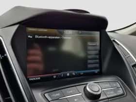 Ford C-Max (2016) thumbnail 18