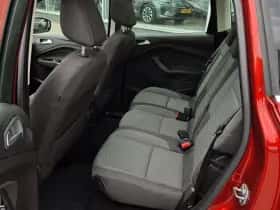 Ford C-Max (2016) thumbnail 35
