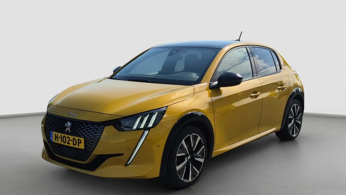 Peugeot 208 (2020) — foto 1