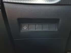 Peugeot e-2008 (2024) thumbnail 32