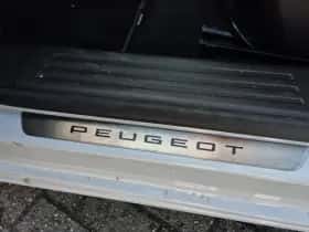 Peugeot e-2008 (2024) thumbnail 34