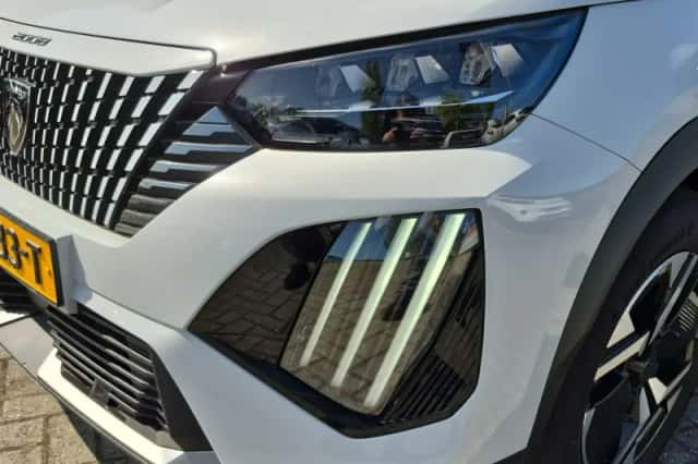 Peugeot e-2008 (2024) thumbnail 39