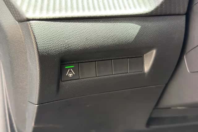 Peugeot 208 (2025) thumbnail 24