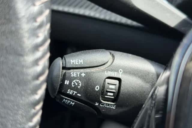 Peugeot 208 (2020) thumbnail 14