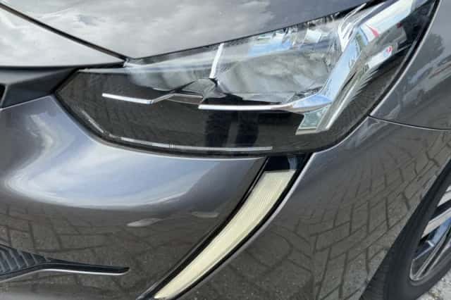 Peugeot 208 (2020) thumbnail 33