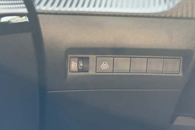 Peugeot 208 (2021) thumbnail 30