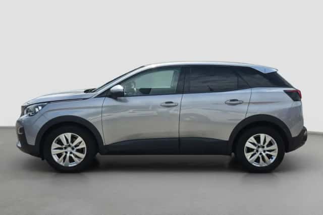 Peugeot 3008 (2018) thumbnail 2