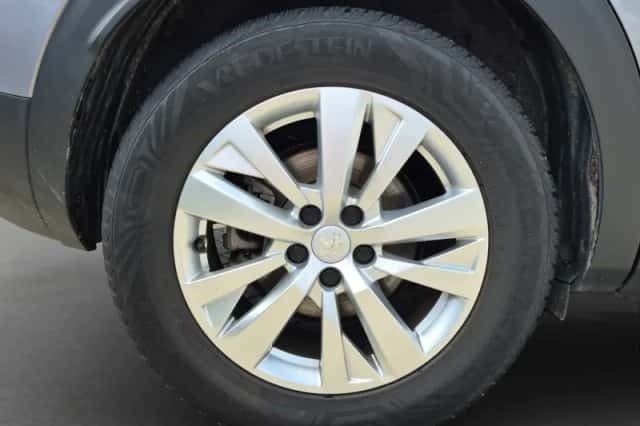 Peugeot 3008 (2018) thumbnail 31