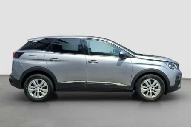 Peugeot 3008 (2018) thumbnail 8