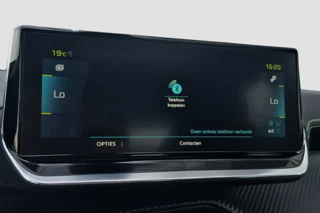 Peugeot e-2008 (2021) thumbnail 21