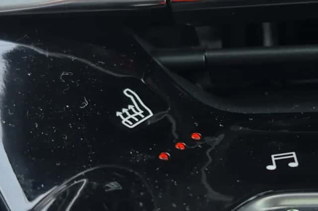 Peugeot e-2008 (2021) thumbnail 32