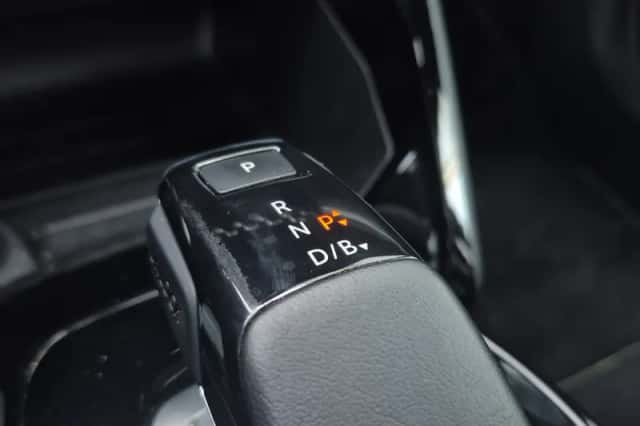 Peugeot e-2008 (2021) thumbnail 34
