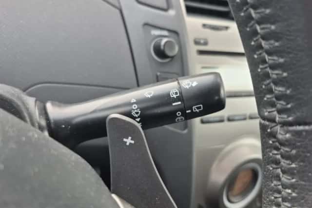 Toyota Yaris (2011) thumbnail 9