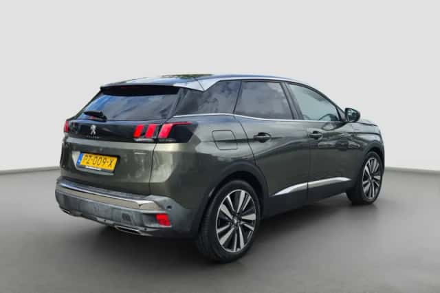 Peugeot 3008 (2017) thumbnail 2