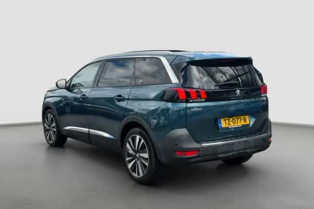 Peugeot 5008 (2018) thumbnail 3
