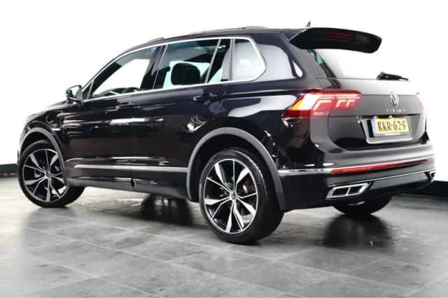 Volkswagen Tiguan (2023) thumbnail 2