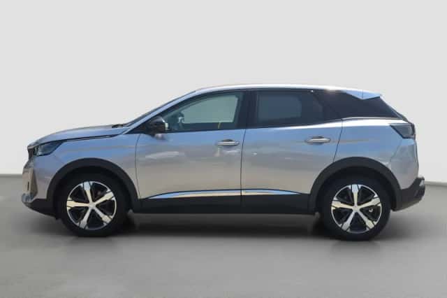 Peugeot 3008 (2022) thumbnail 2