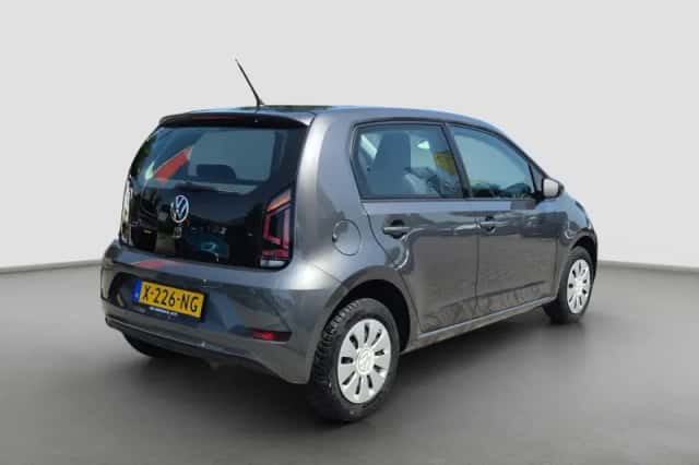 Volkswagen Up! (2024) thumbnail 5