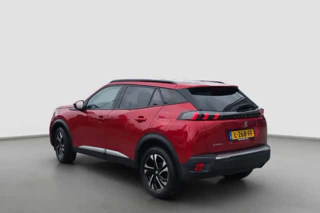Peugeot 2008 (2021) thumbnail 4