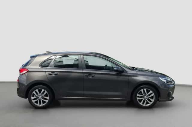 Hyundai i30 (2019) thumbnail 5