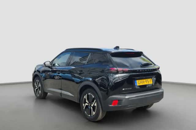 Peugeot e-2008 (2024) thumbnail 3