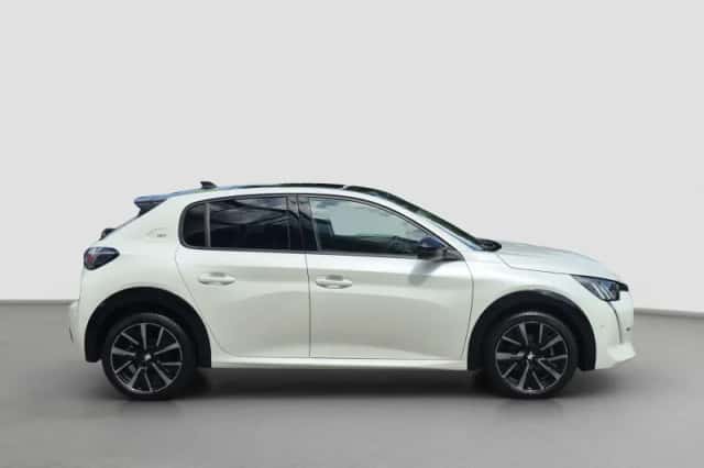 Peugeot 208 (2022) thumbnail 6