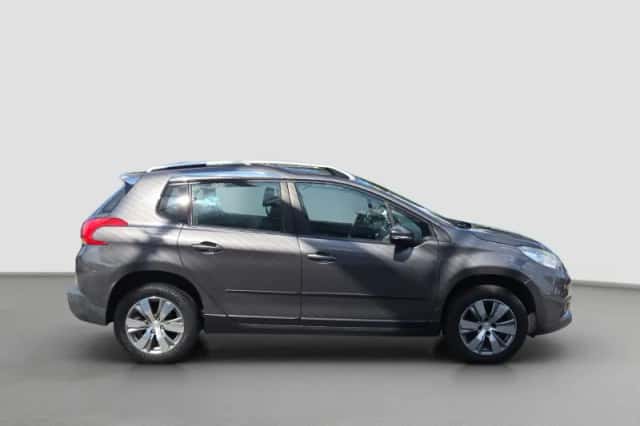 Peugeot 2008 (2014) thumbnail 6