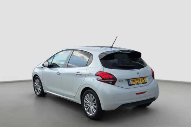 Peugeot 208 (2019) thumbnail 3