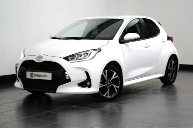 Toyota Yaris (2025) thumbnail 1