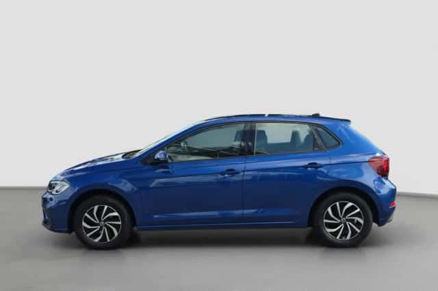 Volkswagen Polo (2023) thumbnail 2