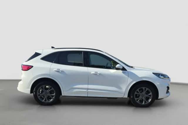 Ford Kuga (2023) thumbnail 6