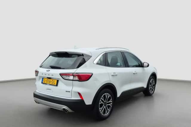 Ford Kuga (2021) thumbnail 5