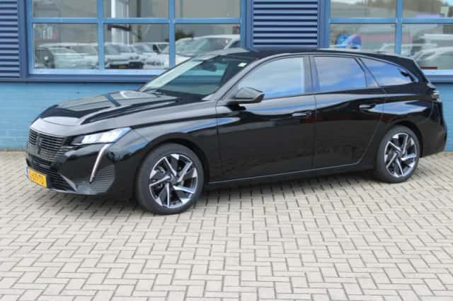 Peugeot 308 (2023) thumbnail 1