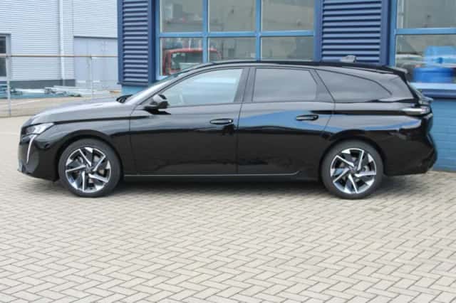 Peugeot 308 (2023) thumbnail 2