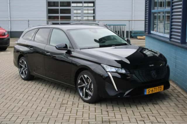 Peugeot 308 (2023) thumbnail 25