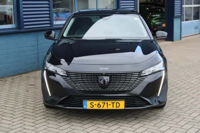 Peugeot 308 (2023) thumbnail 4