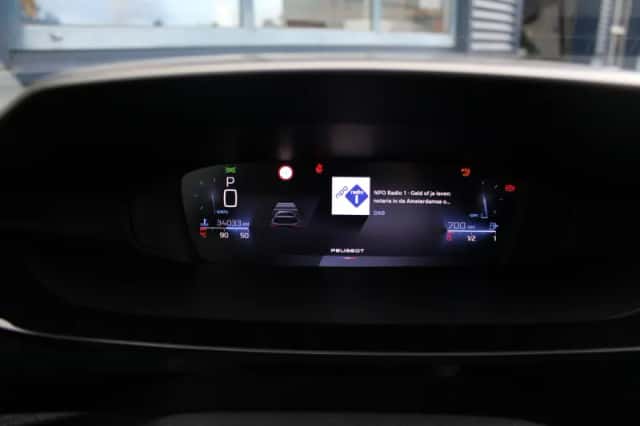 Peugeot 308 (2023) thumbnail 8