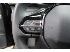 Peugeot 308 (2023) thumbnail 10