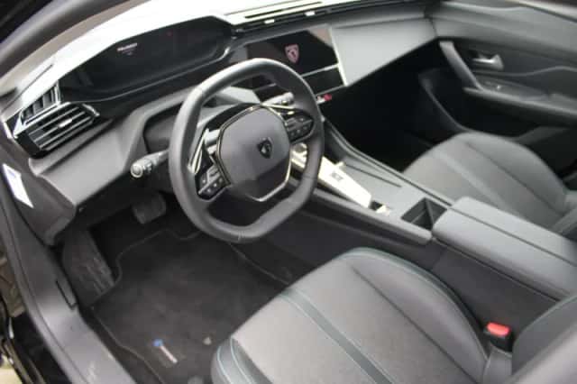 Peugeot 308 (2023) thumbnail 5