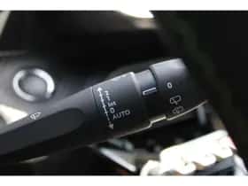Peugeot 208 (2022) thumbnail 11