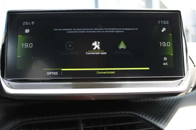 Peugeot 208 (2022) thumbnail 19