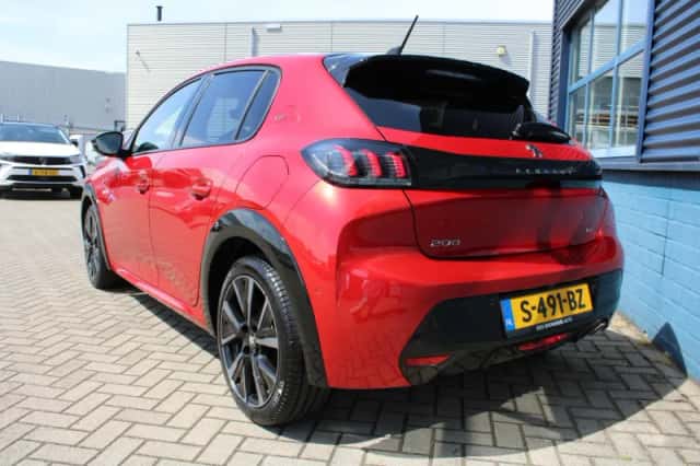 Peugeot 208 (2022) thumbnail 3