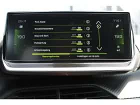 Peugeot 208 (2022) thumbnail 22