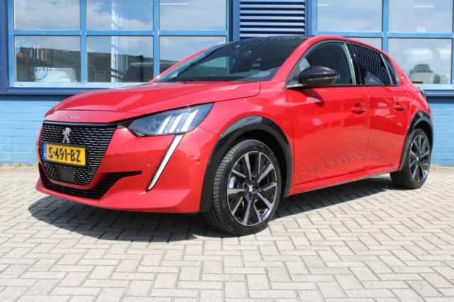 Peugeot 208 (2022) thumbnail 30