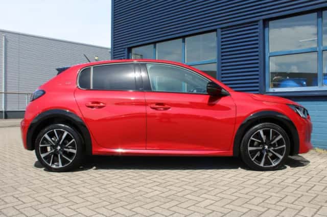 Peugeot 208 (2022) thumbnail 35