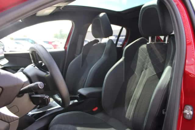 Peugeot 208 (2022) thumbnail 5