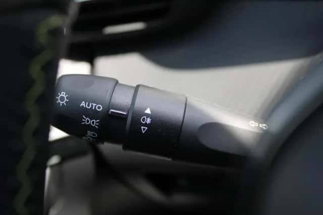 Peugeot 208 (2022) thumbnail 10