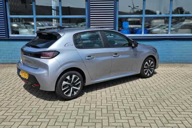 Peugeot 208 (2025) thumbnail 6